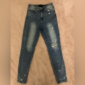 Kendall + Kyle Jeans Size 5